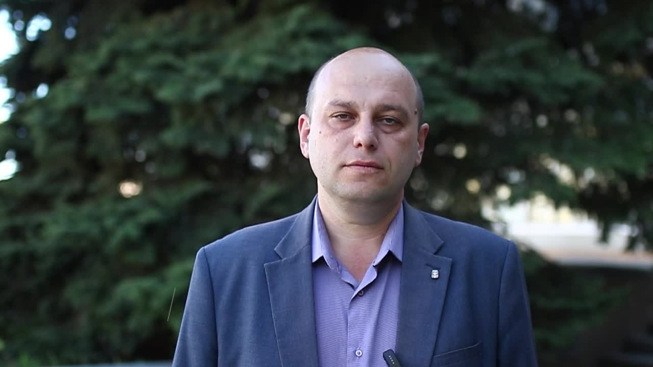 Симферополь готовится к Дню Победы: высажены тысячи цветов и установлены кашпо