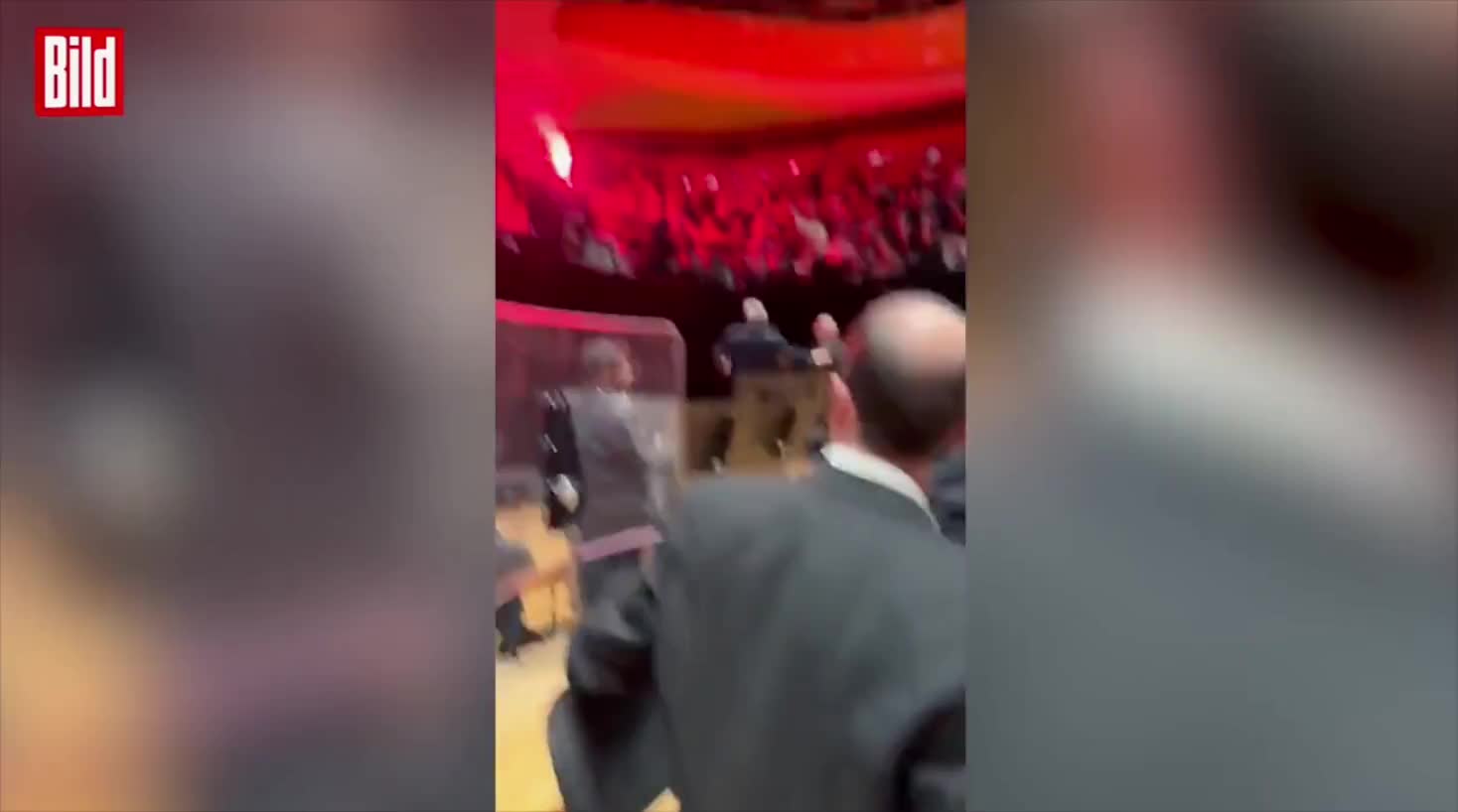 В Париже задержаны женщины за подготовку к теракту во время концерта