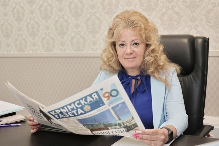 Бывший зампред Совмина Крыма вошла в тройку претендентов на пост мэра Анапы Комиссия только что огласила итоги предварительного конкурса Желающих попасть в кресло главы Анапы предварительно набралось 18 человек Конкурсная комиссия тщательно проверила документы кандидатов а затем провела личные собеседования В финал вышли трое набравшие максимальное количество баллов Никита Бойко Александр Кудаев и Светлана Маслова Именно их программы теперь рассмотрят депутаты на сессии Совета Анапы а потом изберут главу городка тайным голосованием Кого именно узнаем уже скоро Выборы состоятся в начале февраля Из за участия в конкурсе Светлана Маслова на прошлой неделе оставила пост заместителя Председателя Совмина РК Подробнее