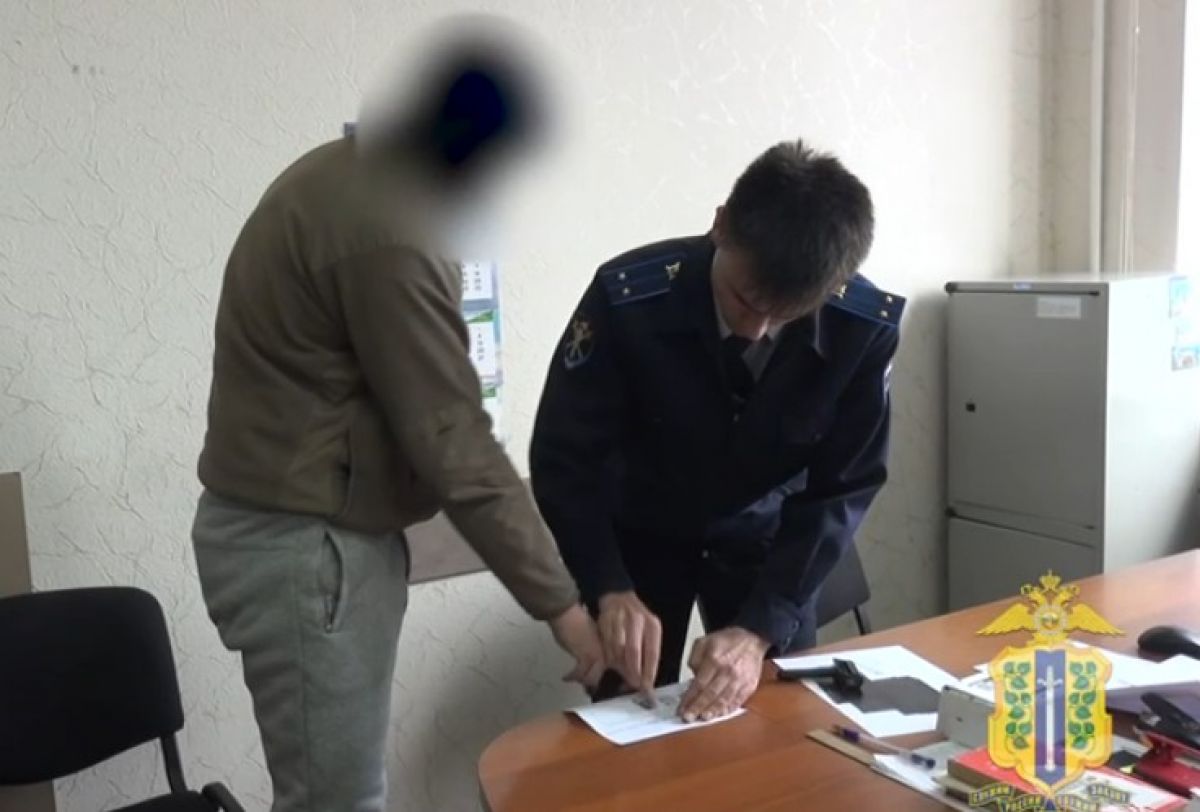 Установлен водитель, скрывшийся с места ДТП, смертельного для 2 юношей на мотоцикле в Липецке В Липецке правоохранители установили водителя, который сбежал с места аварии на Кривенкова минувшей ночью. ↗ Прислать новость Подписаться