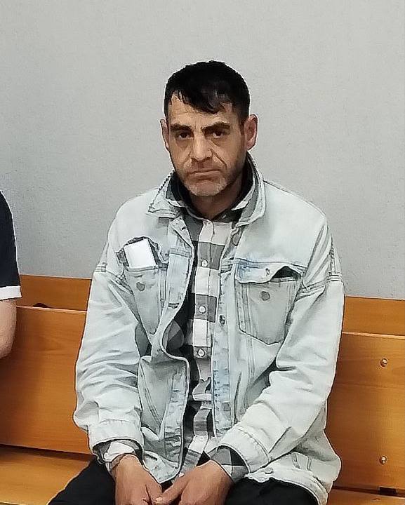 45-летнего Рамиля Алиева отправили под домашний арест до 16 июля за осквернение братской могилы у памятника Славы Фото: Вести Воронеж Подписаться Типичный Воронеж