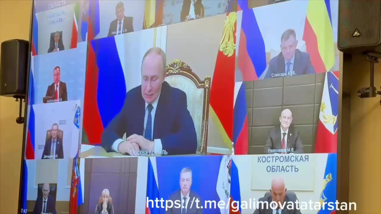 Владимир Путин поздравил Рустама Минниханова с переизбранием на пост Раиса Татарстана