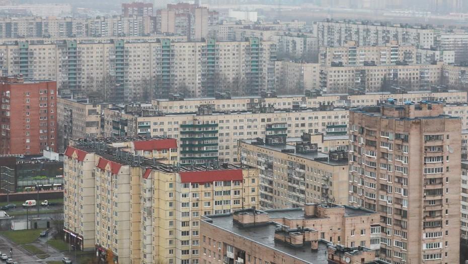 "Квадрат" на вторичном рынке Петербурга в апреле оценили в 232 тыс. рублей В Петербурге за последний месяц цены на вторичную недвижимость выросли на 0,2%, достигнув 231,9 тыс. руб. за м2, подсчитали в "ЦИАН.Аналитике". Спрос на готовое жильё поддерживается покупателями, отказывающимися от новостроек, однако количество сделок не увеличивается, и предложение продолжает накапливаться. Автор фото: Сергей Коньков/"ДП"