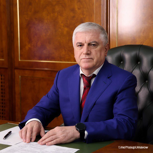 Мэр Махачкалы Юсуп Умавов уходит в отставку, сообщает ТАСС со ссылкой на городскую администрацию. Умавов возглавляет город с 2023 года.
