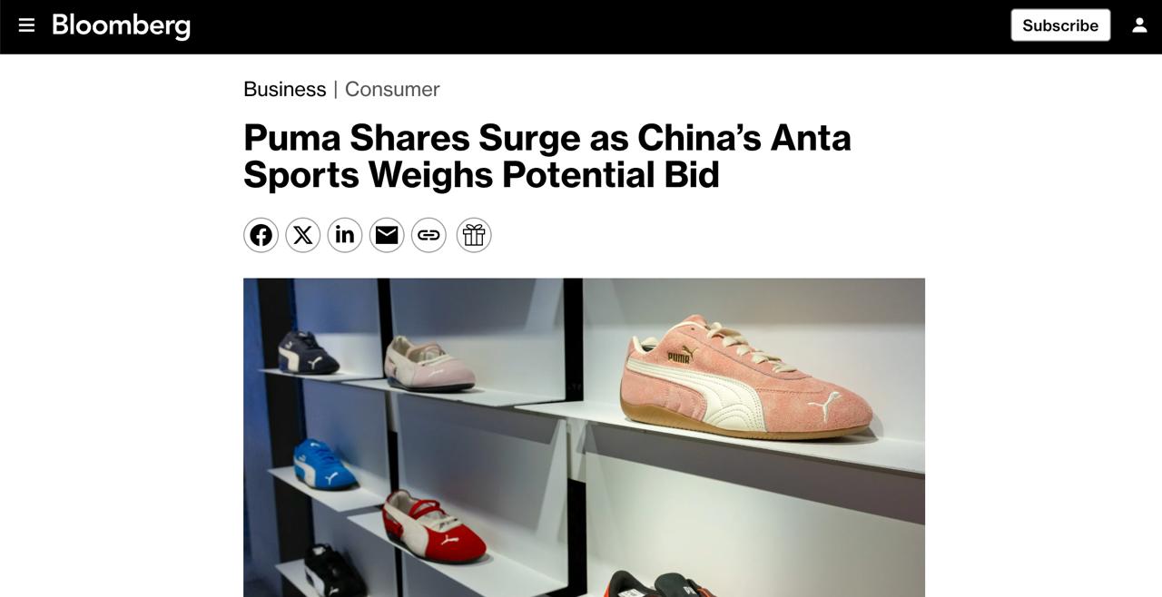 Китайские компании ведут борьбу за покупку компании Puma Интерес к покупке немецкого бренда выразили китайская компания спортивной одежды Anta Sports а также китайская компания по производству одежды Li Ning Это может стать для Puma толчком к развитию т к в последние годы интерес покупателей к бренду угасает На этом фоне акции Puma взлетели на 14 тогда как в целом в этом году они упали на 62 Bloomberg finlock