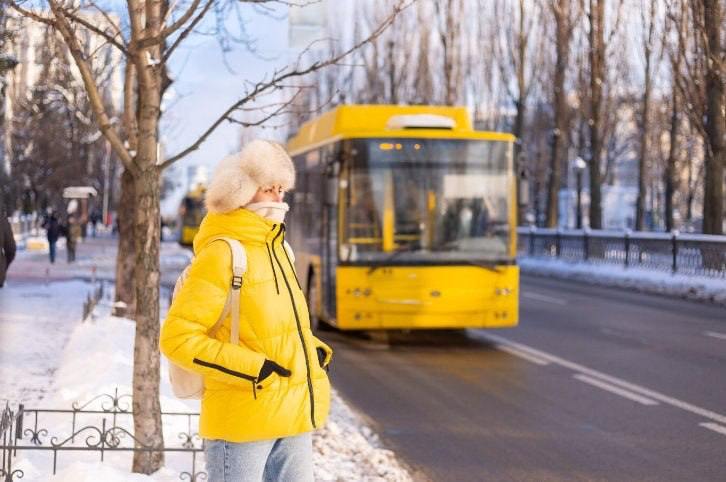 В Новосибирске по итогам 11 месяцев 2024 года поток пассажиров в троллейбусах вырос на 22,5% по сравнению с аналогичным периодом 2023 года. С января по ноябрь 2024 на троллейбусах проехались более 38,4 миллиона человек.  В новосибирских трамваях также увеличился пассажиропоток – до 22,8 миллиона человек, что на 4,8% больше, чем в 2023 году.  #новосибирск