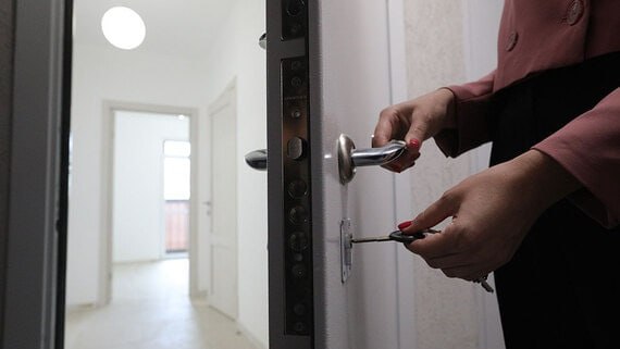 Российская гильдия риелторов запустила сервис в котором пользователь может проверить номер телефона аттестованного риелтора чтобы защититься от мошенников при сделках с недвижимостью jkinvest news jkinvest