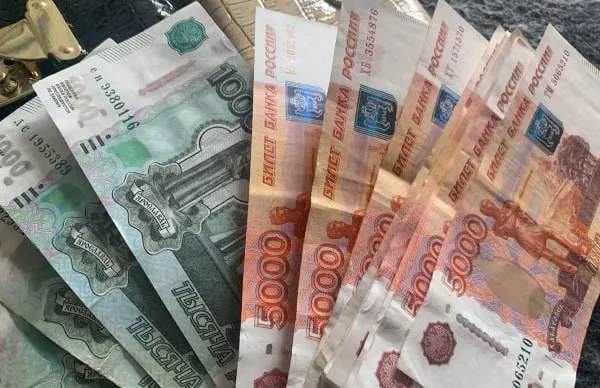 В Бурятии назвали специалистов с самыми высокими средними зарплатами Как оказалось в республике неплохо зарабатывают страховщики Это выяснило недавно РИА Новости изучив данные статистики Январский доход оказывающих вспомогательные услуги в сфере страхования и пенсионного обеспечения в Бурятии оценили в 684 000 в месяц