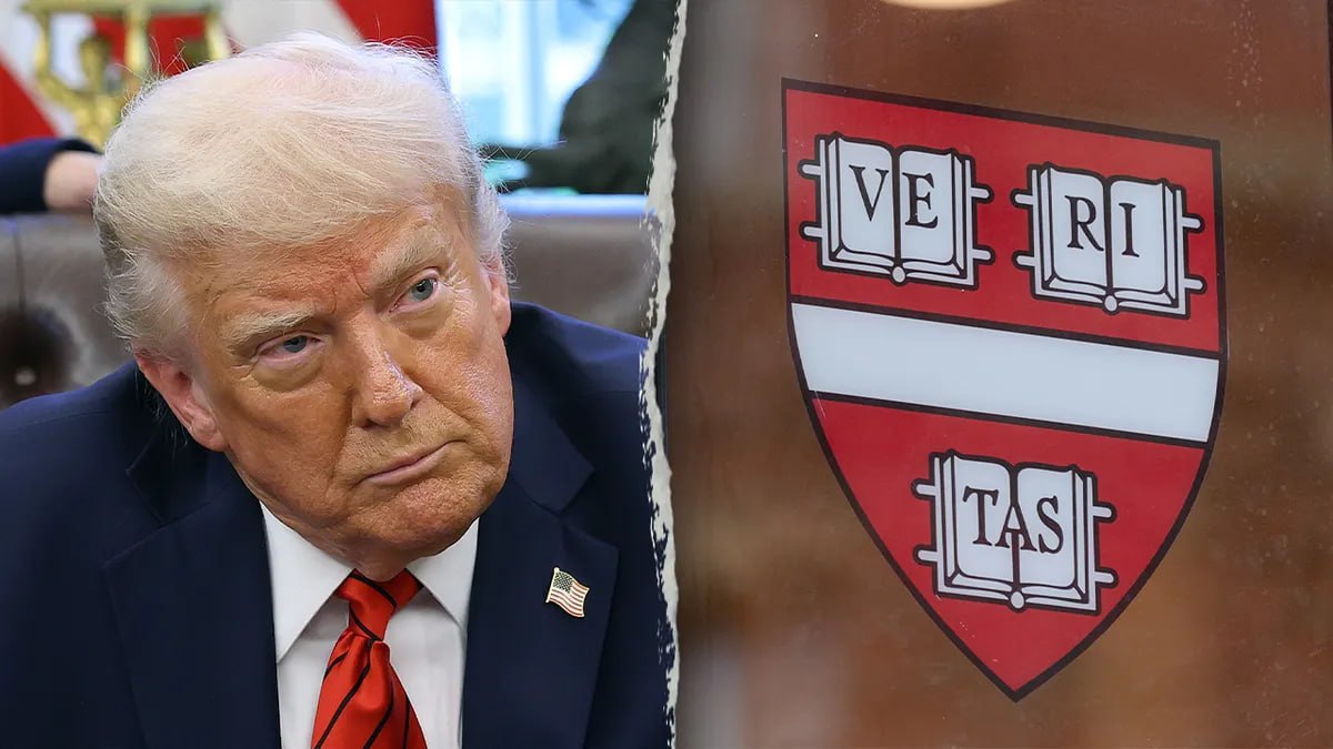 Трамп ограничил выдачу студенческих виз F, M и J всем иностранцам, желающим учиться в Гарвардском университете – Белый дом Госсекретарь Марко Рубио также рассмотрит вопрос об аннулировании существующих виз для действующих студентов Гарварда. #политика #наука #мигранты Больше новостей США здесь. Подписывайся!