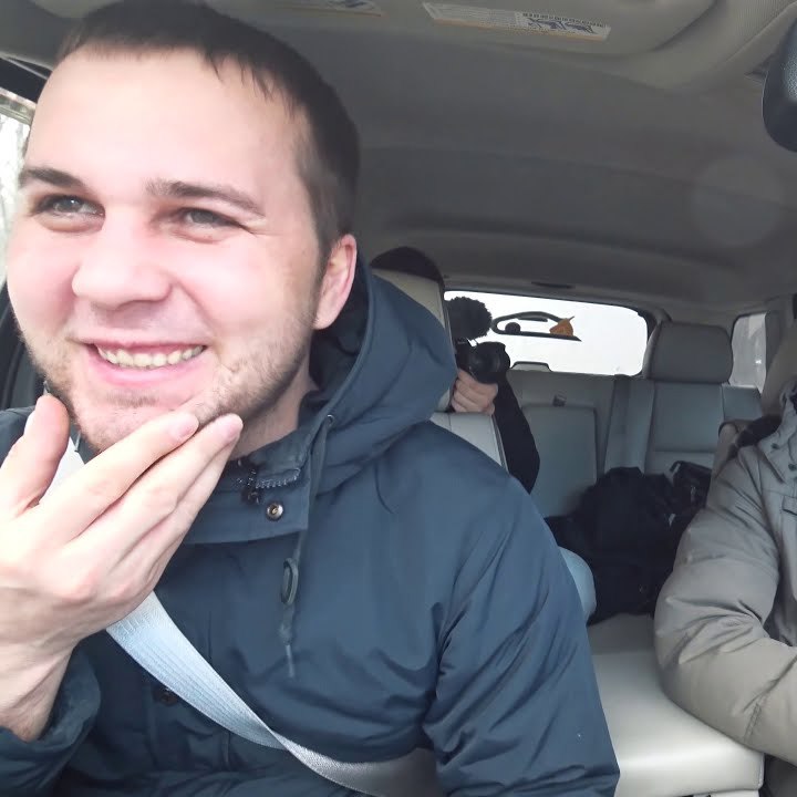 Скончался соведущий Ютуб-канала «Ильдар Автоподбор» Слава Паруков Он умер в возрасте 37 лет в реанимации от двусторонней пневмонии с поражением легких, сообщил его коллега Ильдар Сибгатуллин.