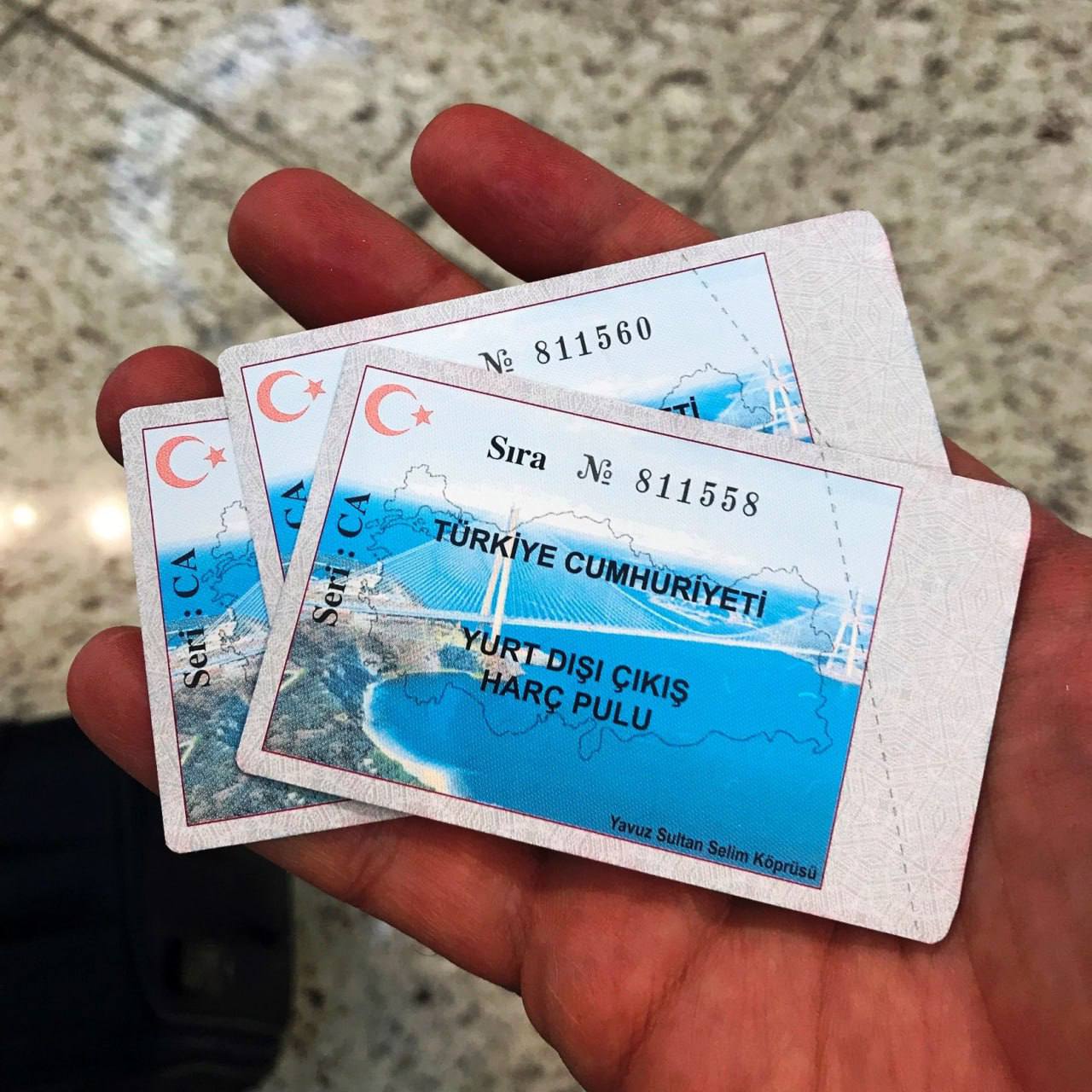 Сбор за выезд за границу увеличен до 1250 турецких лир Налог на частную связь повышен до 700 турецких лир