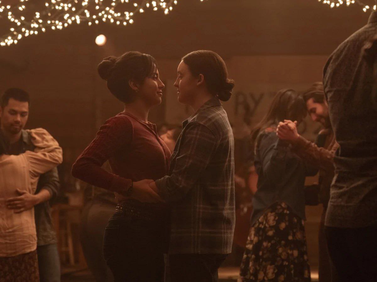 Сериал The Last of Us могут запретить в России, несмотря на то, что он официально не транслируется В Роскомнадзоре заявили, что в одной из сцен сериала обнаружили ЛГБТ -элемент. Нелегальные копии эпизодов можно было найти, например, на Rutube. ЛГБТ — признано в России экстремистским и запрещёно. OverGames