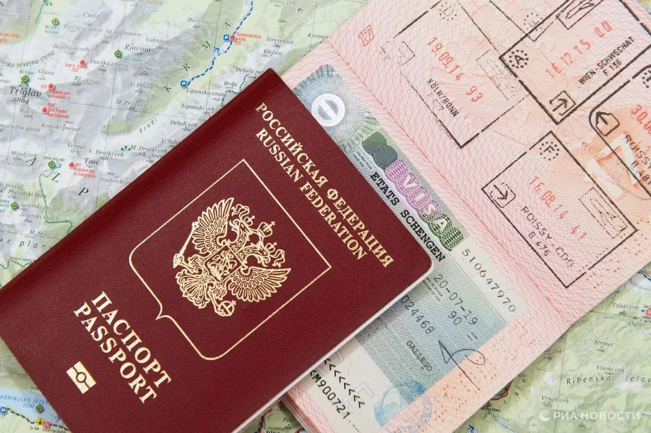 Испания Франция Италия и Греция охотнее других выдают шенгенские визы россиянам рассказали РИА Новости в компании Визаход Там отметили что заявления на визу Франции и Испании рассматривают в среднем 3 недели в Италию 2 месяца Подписаться на РИА Новости экономика