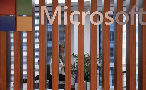 Суд начал процесс банкротства российской «дочки» Microsoft ООО «Майкрософт Рус», следует из данных системы СПАРК от 8 августа  Компания сама инициировала свое банкротство 30 мая, обратившись в суд с заявлением  При этом в отчетности «Майкрософт Рус» за 2024 год сообщалось, что корпорация Microsoft не рассматривает вопрос ликвидации ООО «Майкрософт Рус»  В марте РБК писал, что с начала 2025 года к «Майкрософт Рус» было подано четыре иска на общую сумму 110 млн руб  При этом за весь 2023 год российские компании подали к этому юрлицу иски на общую сумму 170 млн руб., за 2024-й — на 26,6 млн руб., за 2022-й — на 34,7 млн руб.    Подписаться