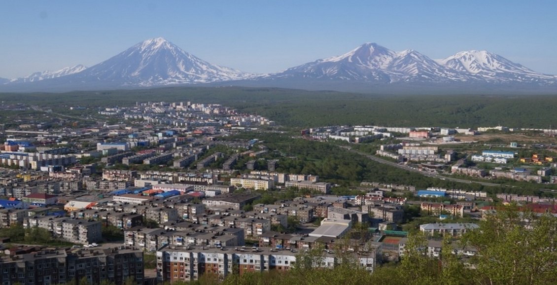 В Петропавловске коммунальщики устранили крупную аварию на сетях Коммунальные службы устранили утечку на сетях водоотведения в районе улицы Батарейная в столице Камчатки. Две бригады специалистов Камчатского водоканала работали на объекте почти сутки. Нажмите для подробностей -