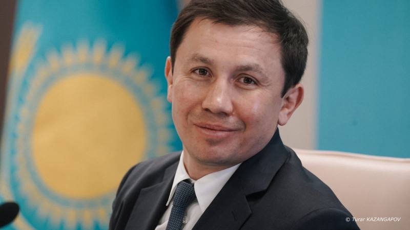 Головкин вошёл в Международный зал славы бокса Геннадий Головкин стал первым казахстанцем включённым в International Boxing Hall of Fame В профи он провёл 45 боёв 37 из них выиграл нокаутом владел титулами WBA WBC IBF IBO и The Ring и входил в топ P4P Сегодня Геннадий Головкин возглавляет Национальный олимпийский комитет Казахстана и международную федерацию World Boxing Его имя официально вошло в историю мирового бокса