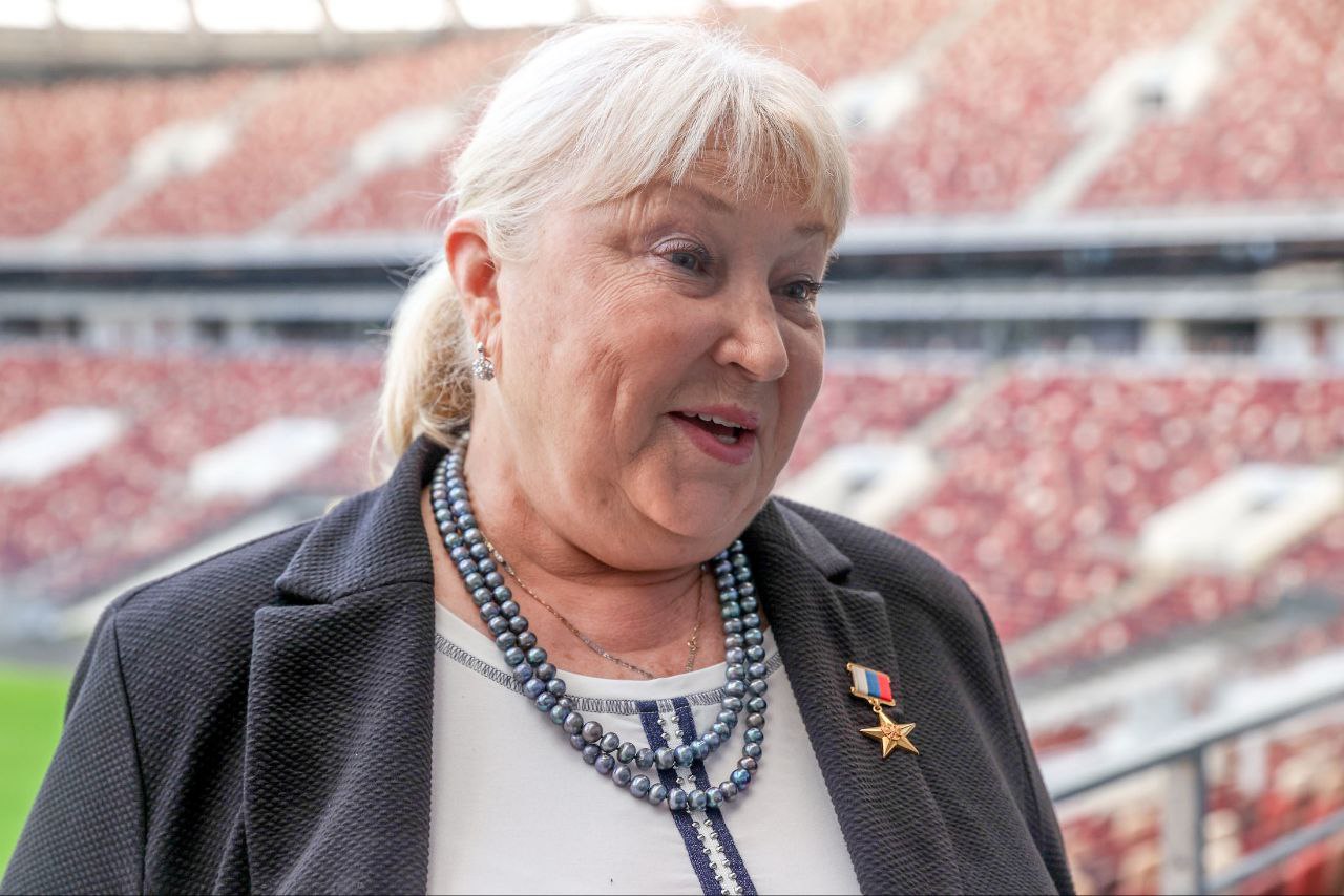 Грустно но Татьяна Покровская уходит с поста главного тренера сборной России по синхронному плаванию Об этом она сообщила сама Своей преемницей Покровская назвала Светлану Ромашину Уходит эпоха