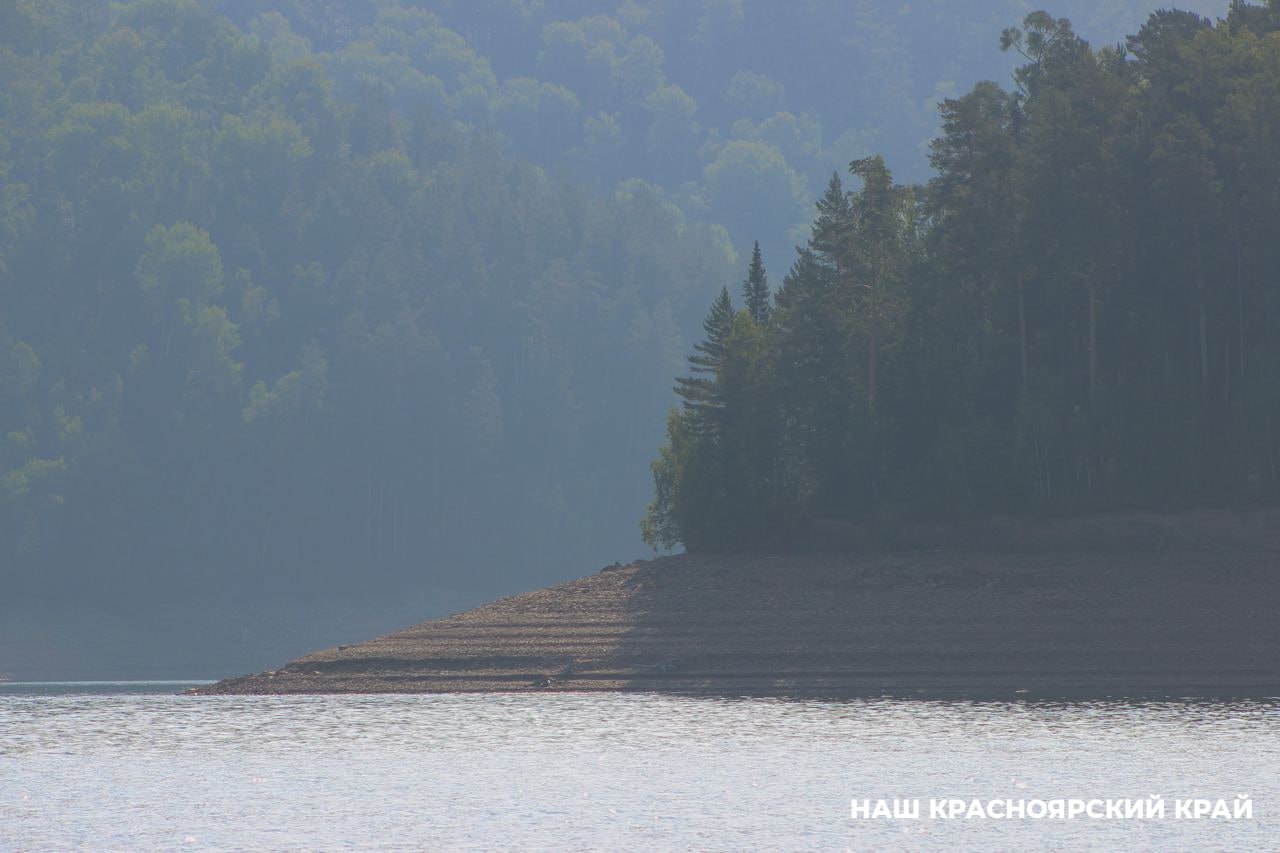 Новый памятник природы «Трифоновский залив»  11 га  на Красноярском водохранилище стал особо охраняемой территорией краевого значения. Залив важен для палеонтологических и геологических исследований, а также для образования.   Здесь обитают редкие виды растений и животных, занесенные в Красную книгу. На территории запрещены хозяйственные работы, но разрешено рекреационное использование, рассказали в пресс-службе краевого министерства природы.