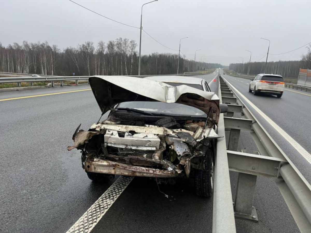 Во Владимирской области в ДТП пострадали два человека newsvladimir ru fn 1763180 html В Александровском районе произошло серьёзное дорожно транспортное происшествие в котором пострадали два человека Авария случилась 30 ноября около 12 17 на восьмом километре трассы Александров Большое Каринское Струнино Об этом сообщили в пресс службе УМВД России по Владимирской области Прислать новость Подписаться Мы в MAX