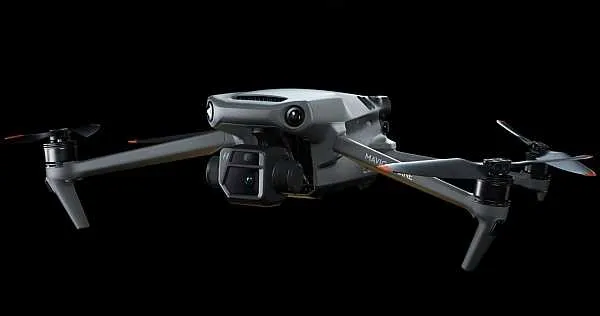 Суд передал государству 26 квадрокоптеров на 13 млн рублей Квадрокоптеры Mavic 3 Thermal общей стоимостью в 13 миллионов рублей по требованию таможни были переданы государству Об этом сообщаеи РАПСИ со ссылкой на данные Объединенной пресс службы судов ОПС Санкт Петербурга Заявление таможни о признании имущества бесхозяйным и его передаче в федеральную собственность рассмотрел Выборгский районный суд Петербурга уточнили в ОПС Как следует из материалов дела сотрудниками Санкт Петербургской таможни была проведена проверка в отношении имущества индивидуального предпринимателя в результате которой было установлено что он не задекларировал свои товары при перемещении их через границу ЕАЭС aviaru net n294766 Оставайся в информационном потоке подпишись на наш канал в MAX