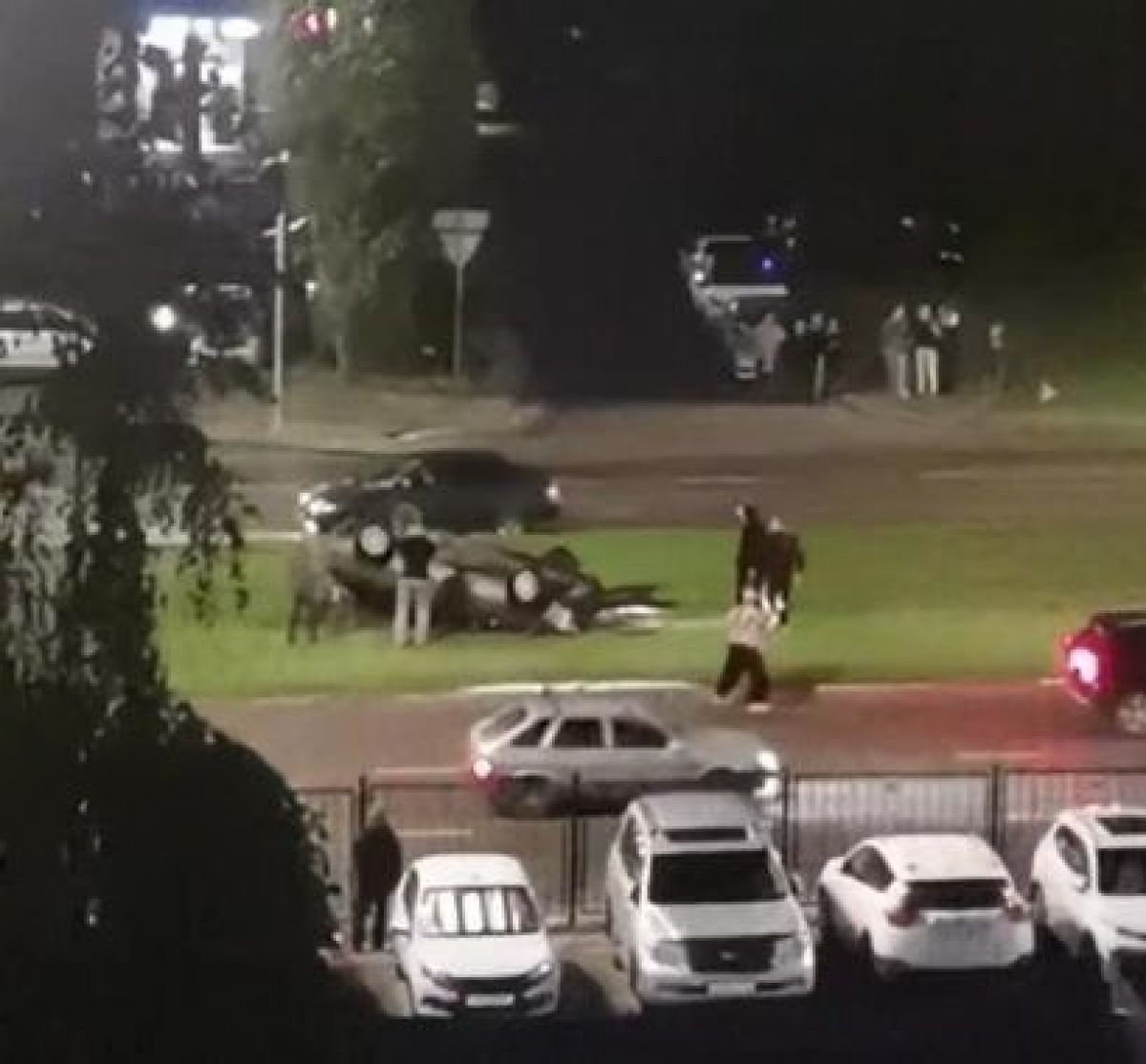 На улице Катукова в Липецке перевернулась легковушка     В вечернее время на улице Катукова в Липецке произошло дорожно-транспортное происшествие. По предварительным данным, водитель легкового автомобиля не справился с управлением и вылетел с проезжей части так, что машина перевернулась. Обстоятельства происшествия уточняются.  ↗  Прислать новость   Подписаться