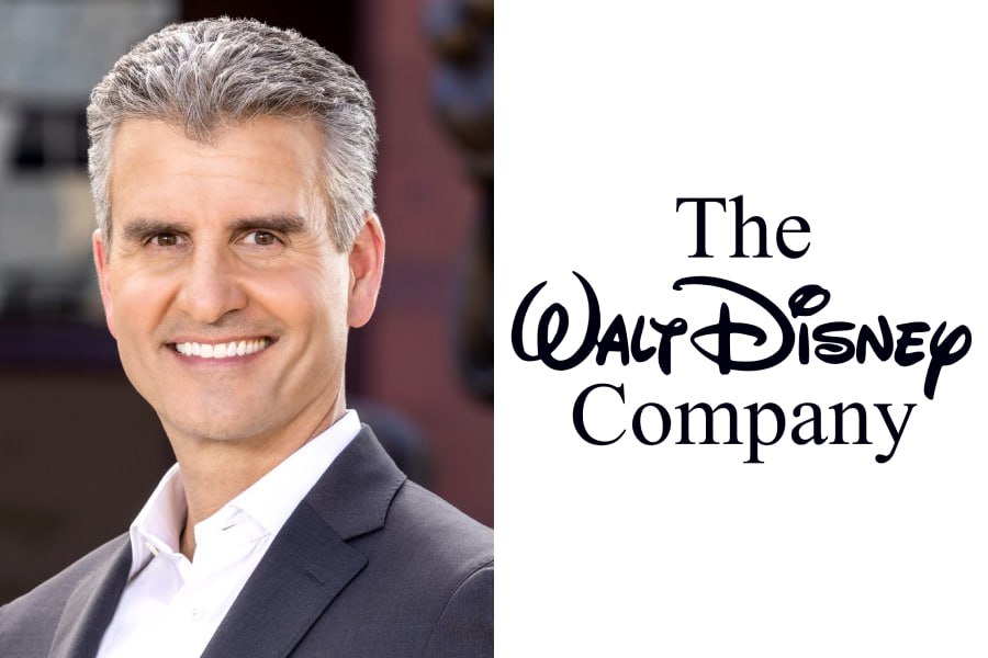 Новым главой Disney станет Джош Д Амаро Он занимал пост председателя совета директоров Disney Experiences с 2020 года и руководил тематическими парками и отелями компании Новому главе на первых порах будет помогать Боб Айгер Его контракт должен продлиться до 31 декабря 2026 года До этого Айгер возглавлял Disney с 2005 по 2020 год В 2022 ом он вновь получил должность гендиректора Фото The Walt Disney Company Кинопоиск Новости