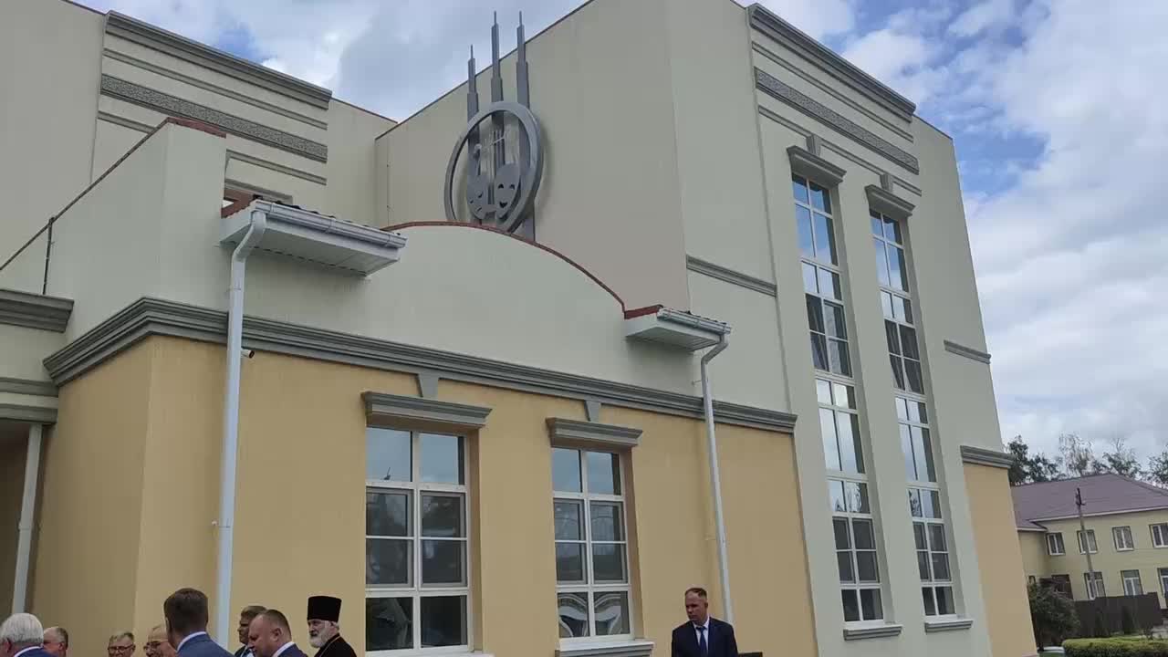 Обсуждение ремонта дорог и открытие культурного центра в Воронежской области