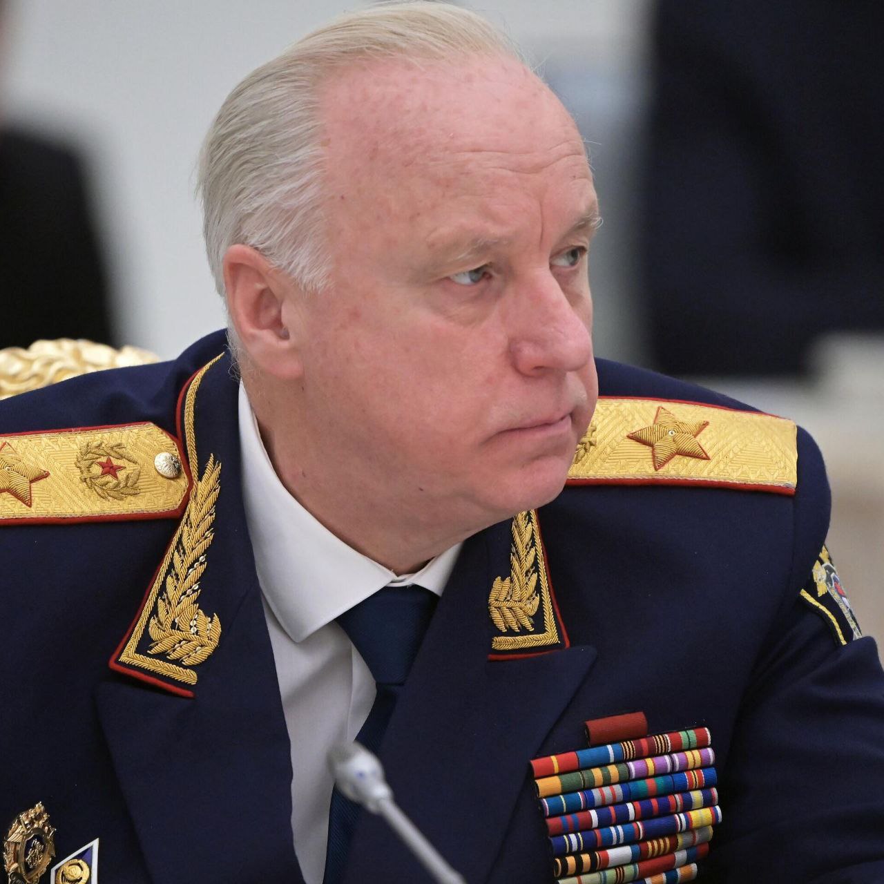 Александр Бастрыкин, председатель Следственного комитета России, затребовал доклад в связи с публикациями о противоправной деятельности молодежных групп в Республике Дагестан. Об этом сообщает пресс-служба СК РФ. "В социальных медиа сообщается, что в городе Махачкале подростки объединяются в группы с целью совершения противозаконной деятельности, в том числе организации массовых драк", — объясняет своё внимание к вопросу силовая структура. Бастрыкин поручил руководителю СУ СКР по Республике Дагестан Дмитрию Беляеву доложить о ходе процессуальной проверки и установленных обстоятельствах. Подписаться на "Черновик" 2.0 Обратная связь: