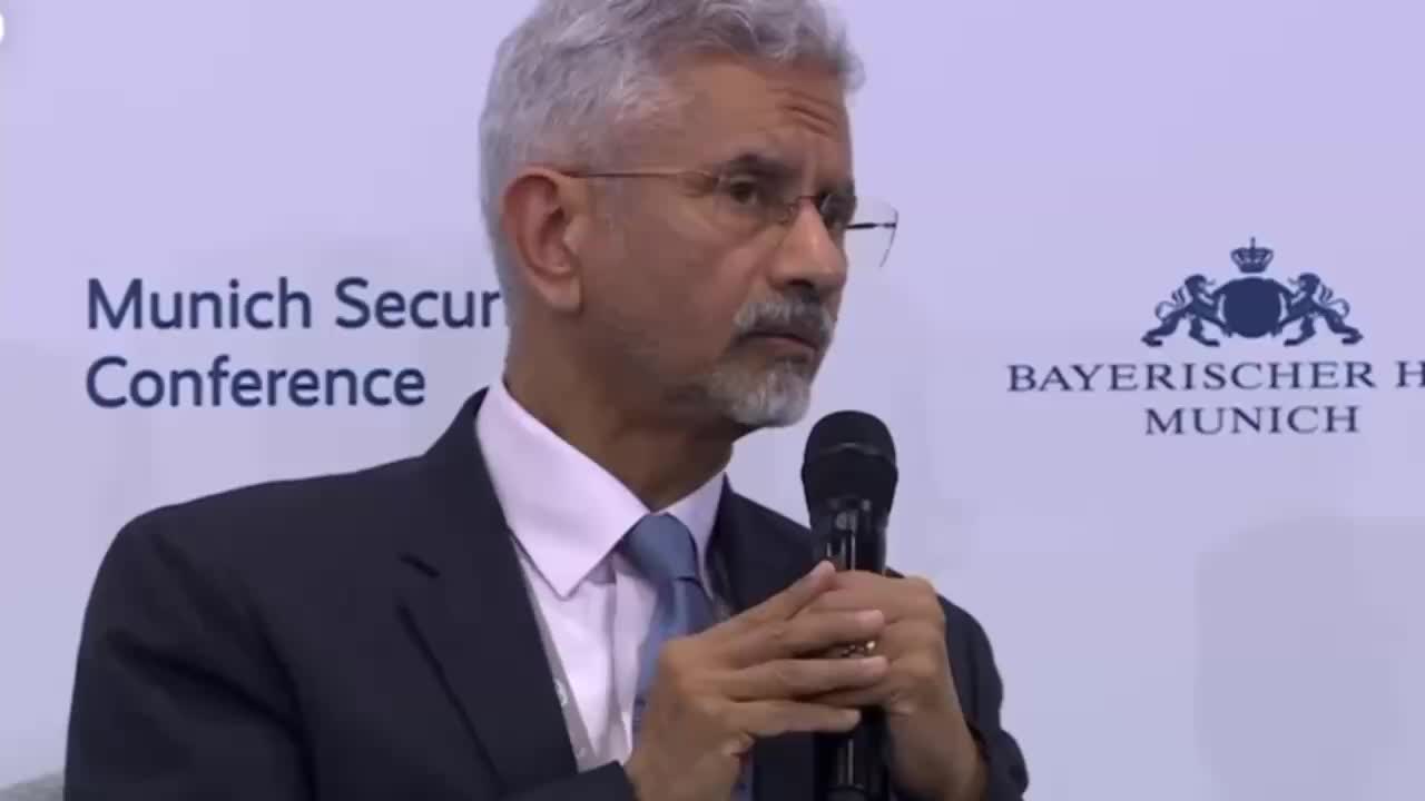 Индия продолжит импортировать российскую нефть, заявляет министр Джайшанкар