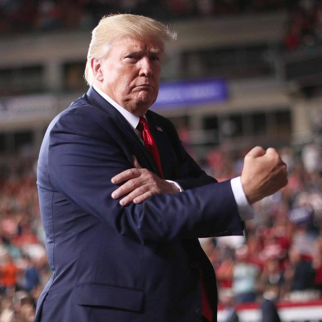 WSJ: администрация Трампа может прекратить финансирование больниц, которые предлагают гендерные терапевтические услуги детям и подросткам.  Ранее Белый дом решил игнорировать запросы журналистов, использующих «гендерно нейтральные» местоимения  they, them , сообщала The Washington Post.  НАШИ РЕСУРСЫ:   Telegram   Tik-tok    YouTube   RUTUBE