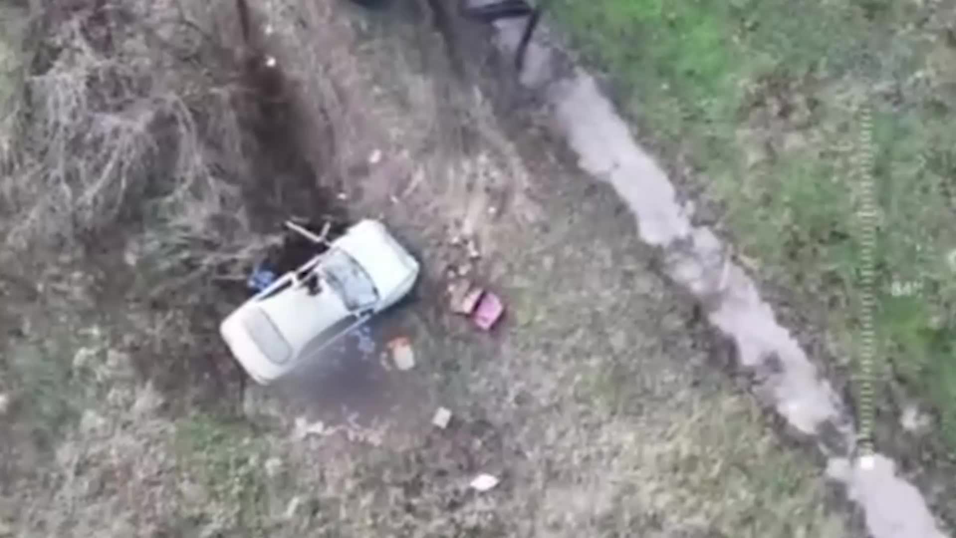 Удары дронов в ЛНР: ранены жители и медики