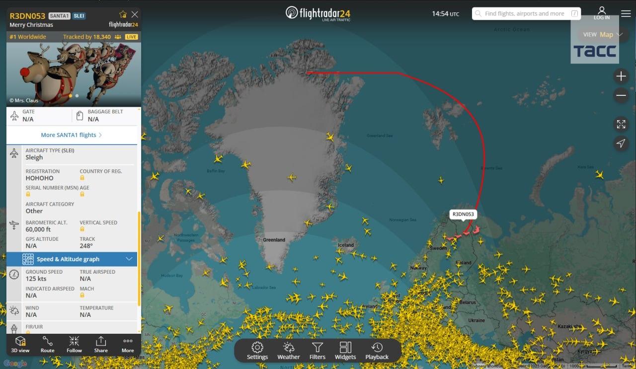 18 тысяч человек прямо сейчас следят за полётом саней Санта Клауса на Flightradar