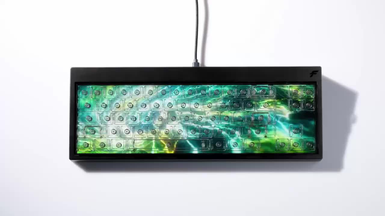 Стартовали продажи инновационной клавиатуры Centerpiece с интерактивными скинами