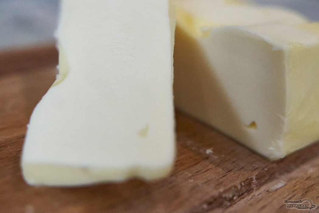 Фальсифицированная еда попала в соцучреждения и магазины региона В Екатеринбурге и Свердловской области выявили фальсификат в соцучреждениях воинских частях и магазинах Из 225 проверенных образцов 14 оказались поддельными мясо молочная продукция Нарушителей наказали административно а материалы по ряду случаев переданы в полицию Контроль продолжается Подписаться на Уральский меридиан