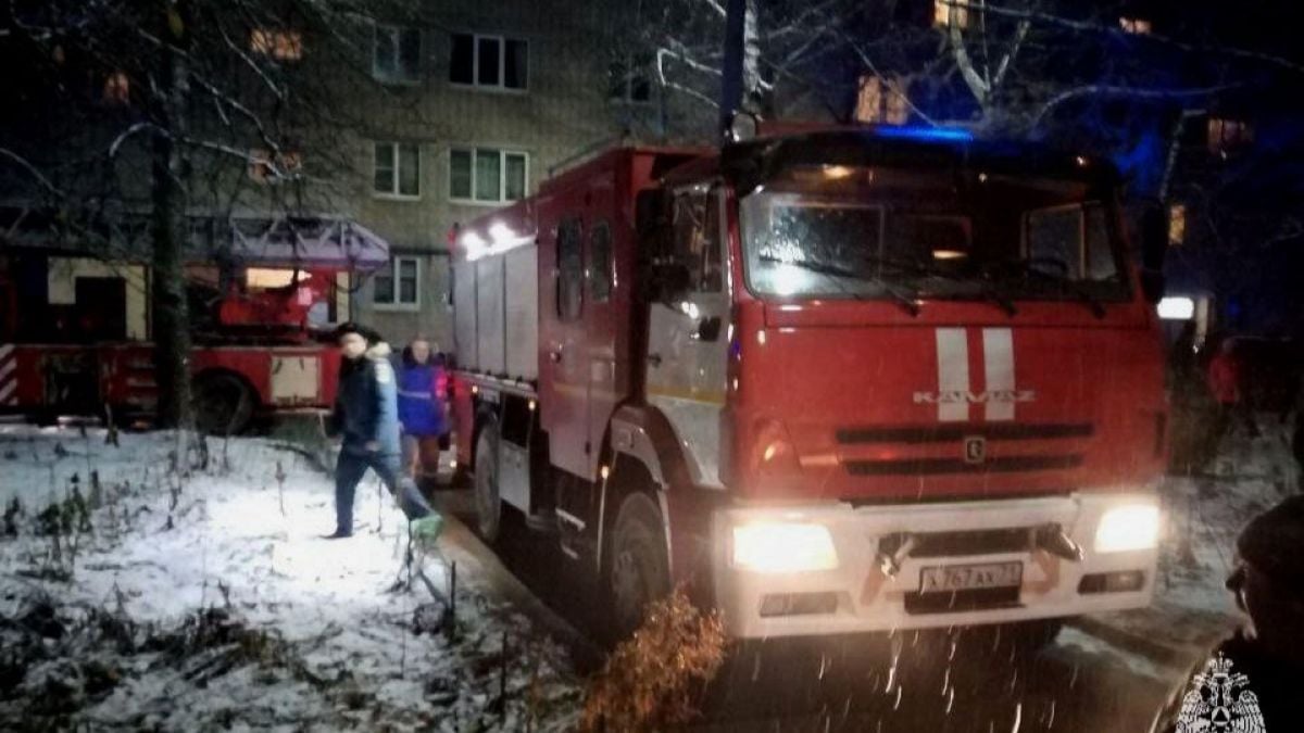 В тульской многоэтажке сгорел электрощиток  Минувшей ночью спасателям пришлось тушить пожар в одном из жилых домов по улице Комсомольской в Туле.  Читать далее...    TULA.SMI. Не только новости Подписаться