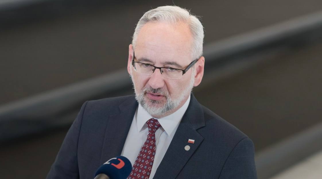 Экс главу Минздрава Польши Недзельского избили за проводимую им политику во время COVID 19 утверждает RMF24