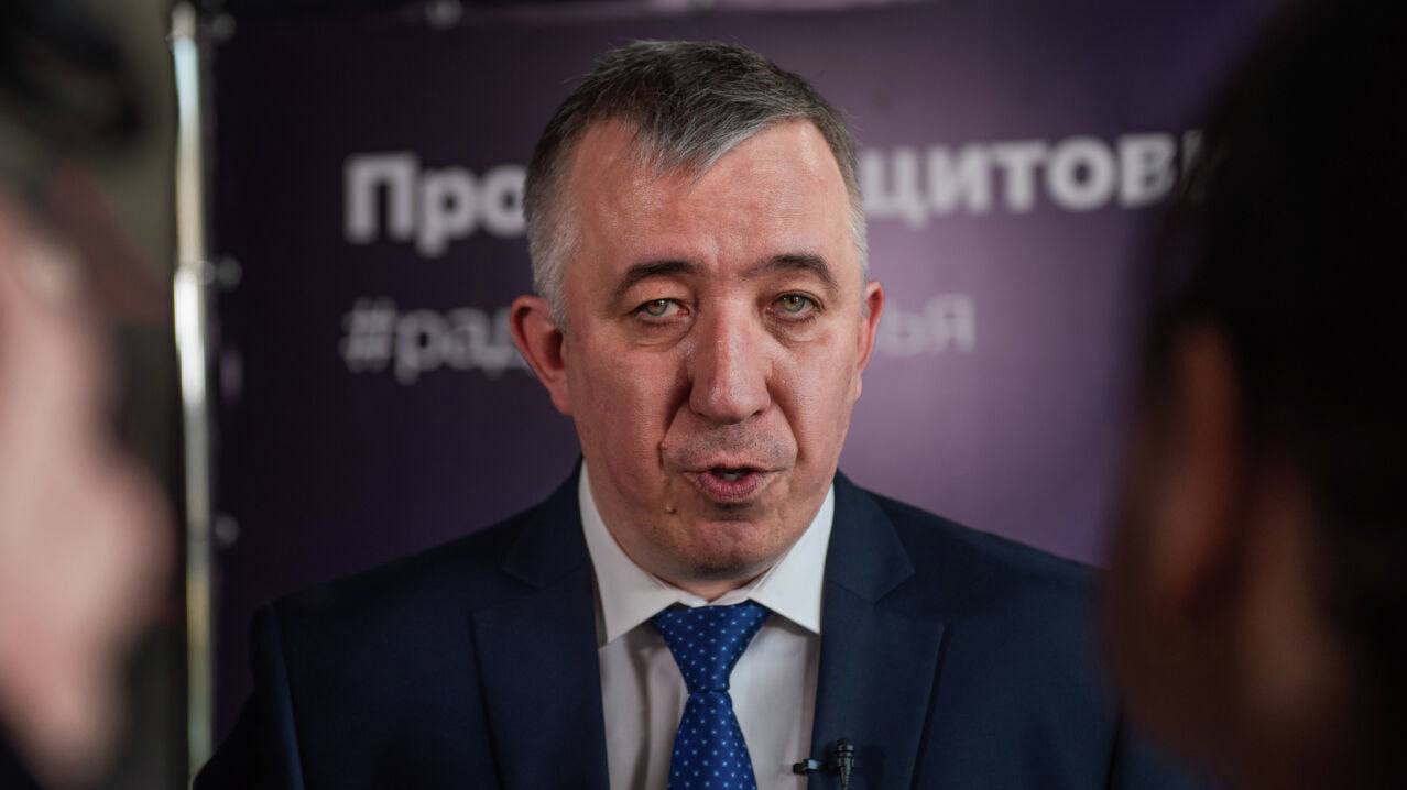 Экс министр здравоохранения края Бойченко задержан в Москве В Москве задержали бывшего министра здравоохранения Хабаровского края Юрия Бойченко Чиновник проходит фигурантом по делу о присвоении или растрате имущества в особо крупном размере Басманный суд должен избрать ему меру пресечения Следствие считает его причастным к хищению свыше 120 млн руб Прочитать статью полностью Подписаться на DVHAB Написать в DVHAB