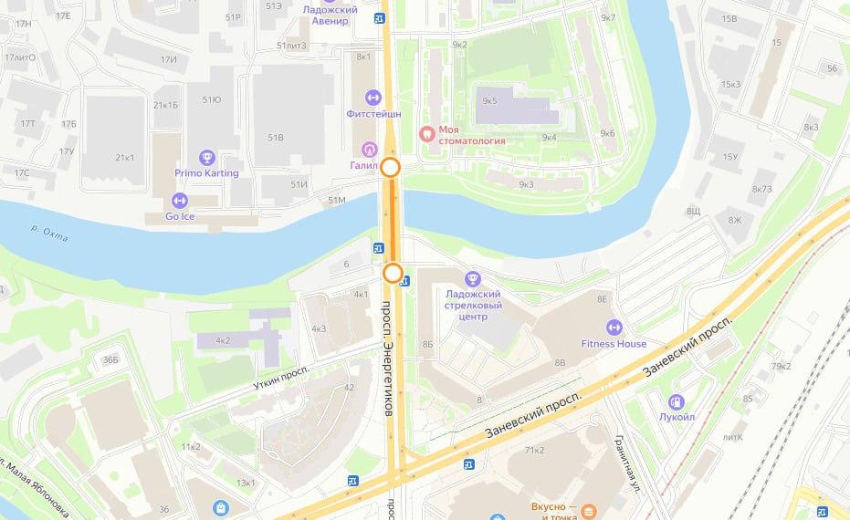 На мосту Энергетиков с 14 июля стартует ремонт: движение ограничат С 14 июля по 2 августа на мосту Энергетиков через Охту будут ремонтировать асфальт. Работы затронут проезжую часть и тротуары, движение на переправе ограничат поэтапно. Горожан просят заранее планировать маршрут, схема объезда опубликована на сайте ГАТИ. Фото: Мосты Петербурга Вечерний Санкт-Петербург