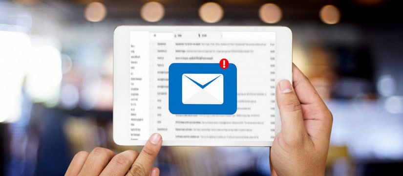 Silent smishing новая схема SMS мошенничества через уязвимые маршрутизаторы 2 октября CYBER MEDIA Специалисты компании Sekoia рассказали о необычном способе рассылки фишинговых SMS Хакеры используют промышленные сотовые маршрутизаторы Milesight благодаря уязвимостям в их API устройства превращаются в почтовые автоматы для мошенников По данным исследования в интернете доступно более 18 тысяч таких маршрутизаторов причём сотни из них позволяют отправлять сообщения без какой либо аутентификации Злоумышленники действуют просто сначала проверяют устройство тестовой SMS а затем запускают массовую рассылку Чаще всего атаки фиксировались в Европе особенно в Бельгии Италии и Швеции Содержание сообщений знакомое пользователям приходят уведомления якобы от официальных сервисов с короткими ссылками ведущими на поддельные сайты Так мошенники выманивают персональные данные и доступ к банковским картам Исследователи связывают атаки с уязвимостью CVE 2023 43261 Она позволяет извлекать учётные данные администратора и использовать роутер для SMS спама При этом признаков установки бэкдоров или других вредоносных действий зафиксировано не было