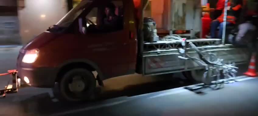 Обновление дорожной разметки в Махачкале и Дербенте продолжается