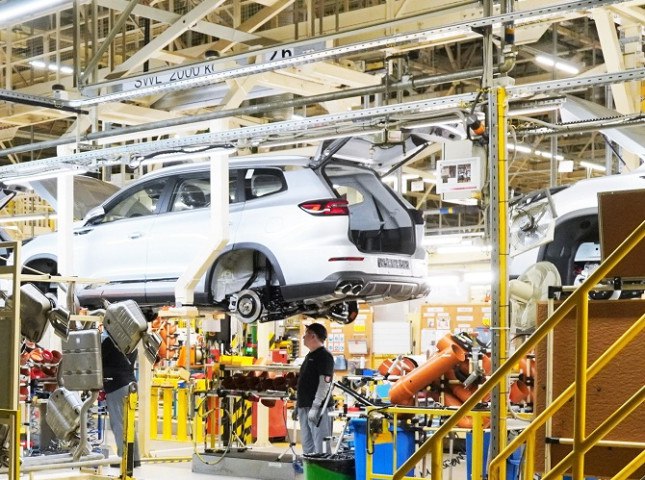 «Автозавод Санкт-Петербург» ушел в 3-недельный корпоративный отпуск ООО «Автозавод Санкт-Петербург», где производят автомобили под брендом XCITE, отправился в корпоративный отпуск. Он продлится три недели: с 28 июля по 17 августа. Об этом Интерфаксу сообщили в пресс-службе предприятия. Подробнее на сайте autostat.ru