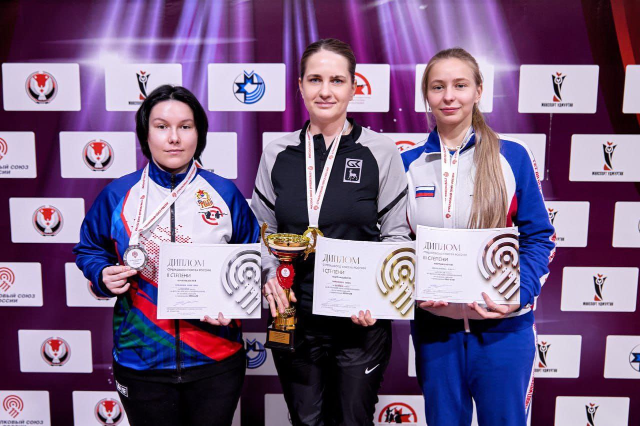 Анна Тимофеева выиграла всероссийские соревнования по пулевой стрельбе В Ижевске состоялись всероссийские соревнования по пулевой стрельбе из малокалиберного оружия Победительницей в дисциплине МП 60М стала спортсменка из Самарской области Анна Тимофеева представляющая ГАУ СШОР 6 В упражнении МПП 60 заняла Анна Тимофеева стала второй а в дисциплине МВ 60 серебряным призером стал Артем Филиппов