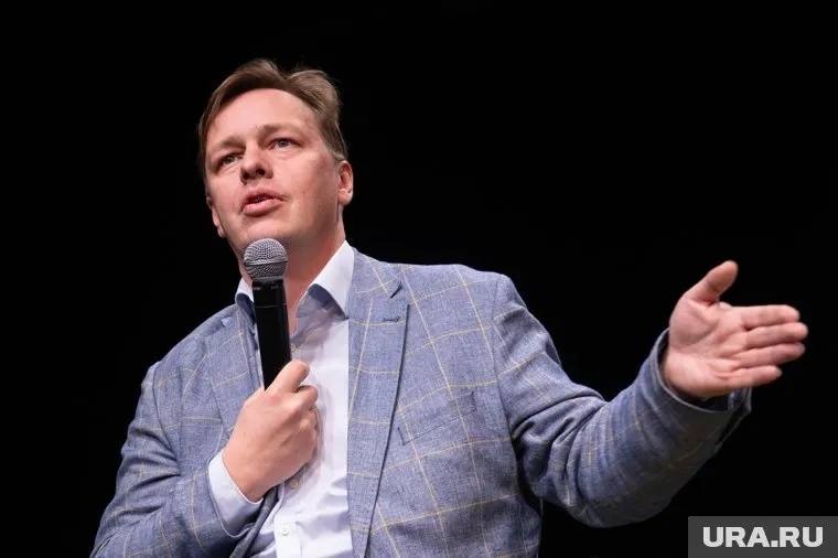 Егор Мухин стал самым высокооплачиваемым директором театра в Пермском крае Его ежемесячная зарплата в 2024 году составляла почти один миллион рублей. На втором месте — худрук того же Театра-Театра Борис Мильграм с доходом 769,5 тысяч рублей в месяц.