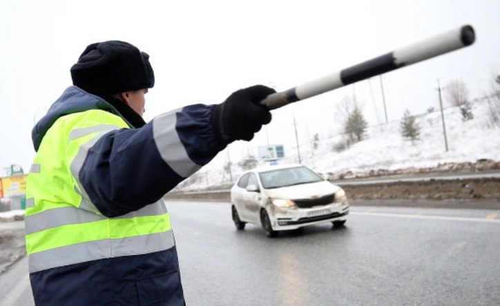 Более 2 5 тысяч аварий произошли в Новосибирской области с начала года в них погибли 259 человек В ГАИ региона рассказали что в ДТП также пострадали 3183 человека наиболее частыми причинами столкновений транспортных средств являются Выезд на встречную полосу Нарушение скоростного режима Нарушение правил проезда перекрёстков Из за пьяных водителей в Новосибирской области погибли 64 человека