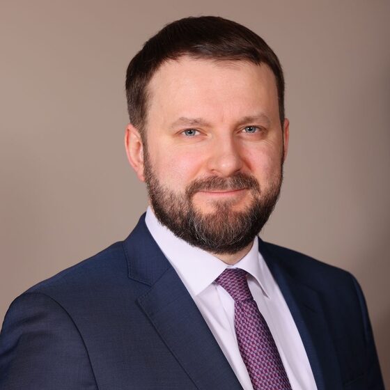 Максим Орешкин станет модератором финальной сессии Открытого диалога в НЦ «Россия» 28-30 апреля в Национальном центре пройдет Открытый диалог «Будущее мира: новая платформа глобального роста». В нем примут участие эксперты науки, образования и бизнеса из разных стран. Модератором финальной сессии Открытого диалога станет заместитель Руководителя Администрации Президента Российской Федерации Максим Орешкин. В рамках встречи участники подведут итоги насыщенной трехдневной работы. 24 апреля регистрация на Открытый диалог завершается. Чтобы принять участие и узнать о трендах экономического развития из первых уст, нужно зарегистрироваться на сайте. «Россия»
