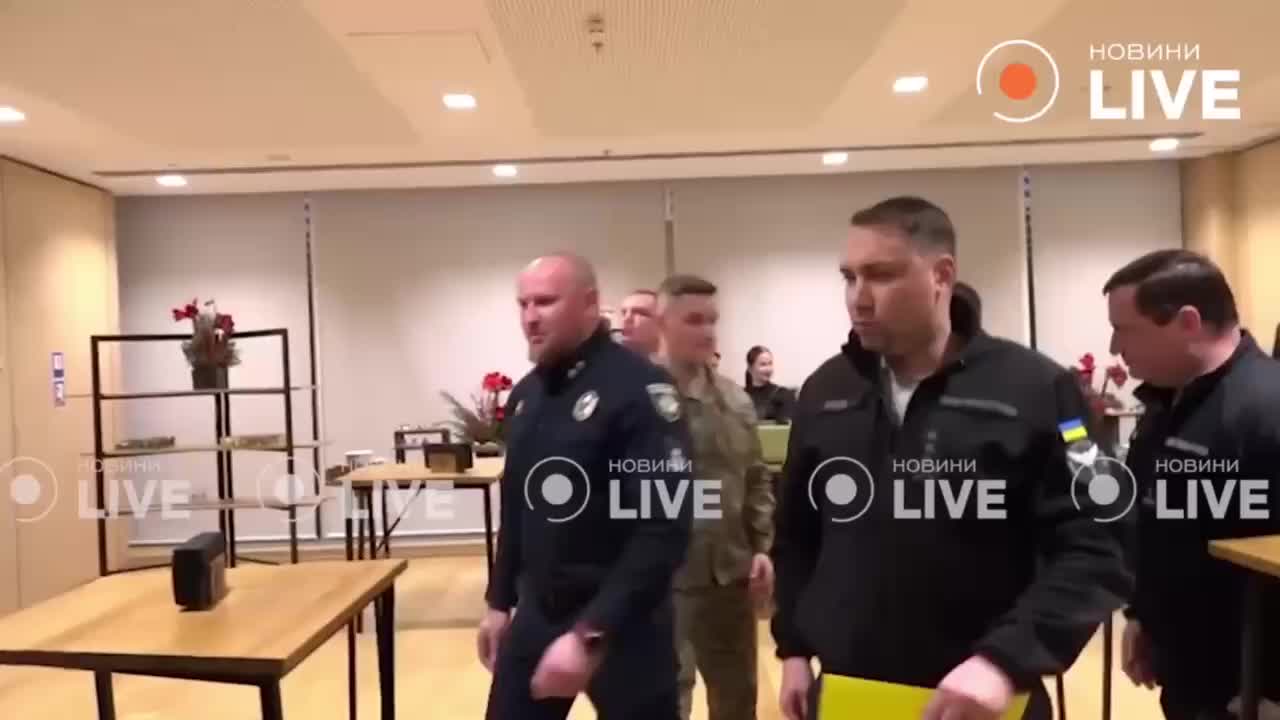 Зеленский рассматривает кандидатуры на пост главы Офиса президента