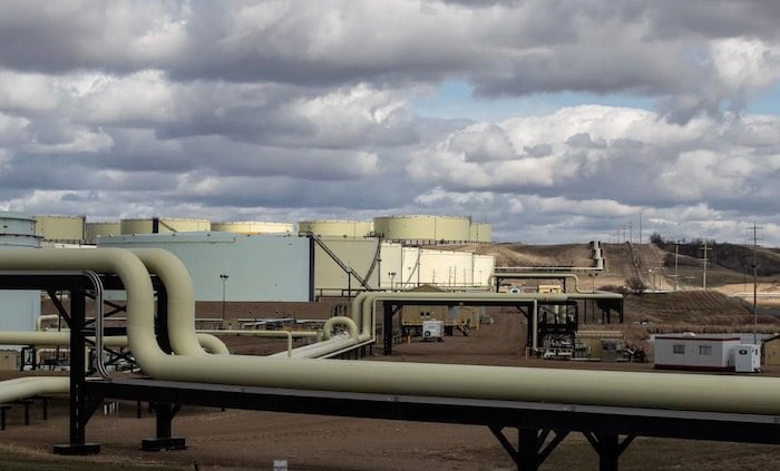 Дональд Трамп заявил, что падение цен на нефть усиливает давление на Россию и увеличивает вероятность прекращения конфликта на Украине. По его мнению, снижение стоимости нефти может способствовать достижению перемирия.