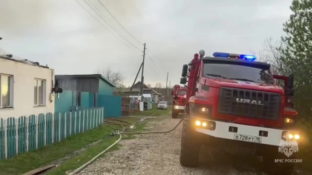 Пожар в селе Нынек Можгинского района уничтожил дом и постройки