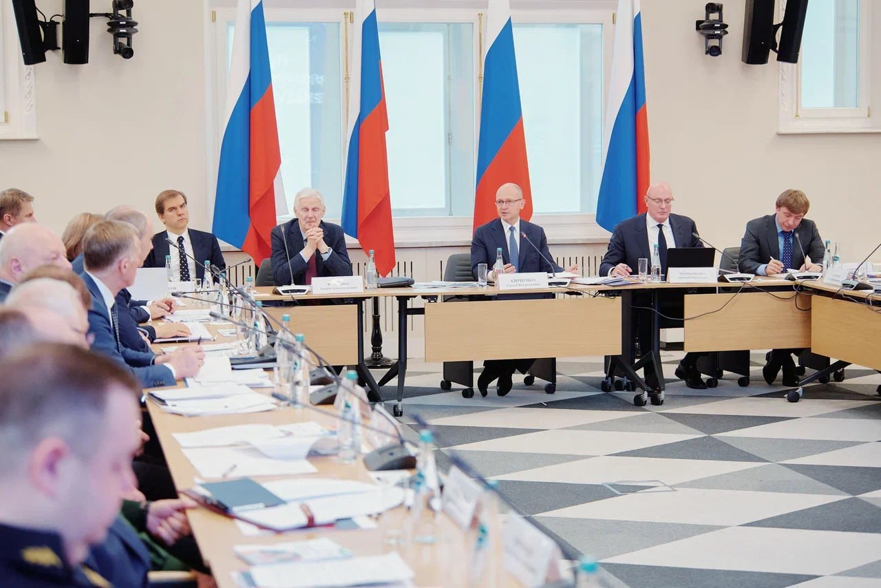 Часть программы Международного фестиваля молодежи в 2026 году впервые пройдет в Абхазии Решение об этом было принято 27 января в Москве на первом заседании оргкомитета по подготовке и проведению фестиваля под председательством Первого замруководителя Администрации Президента РФ Сергея Кириенко Об этом сообщается на сайте Росмолодежи Впервые оргкомитетом решено провести одну зарубежную экспедицию в дружественную страну имеющую глубокие исторические и культурные связи с Россией Республику Абхазия отмечается в публикации Международный фестиваль молодежи пройдет в этом году в Екатеринбурге 11 17 сентября и объединит 10 тысяч молодых людей из 190 стран мира Региональная программа состоится в 30 регионах России и в Абхазии Фестиваль соберет лучших представителей креативных индустрий государственного управления науки и технологий спорта предпринимательства медиа и социального сектора Sputnik Абхазия в MAX