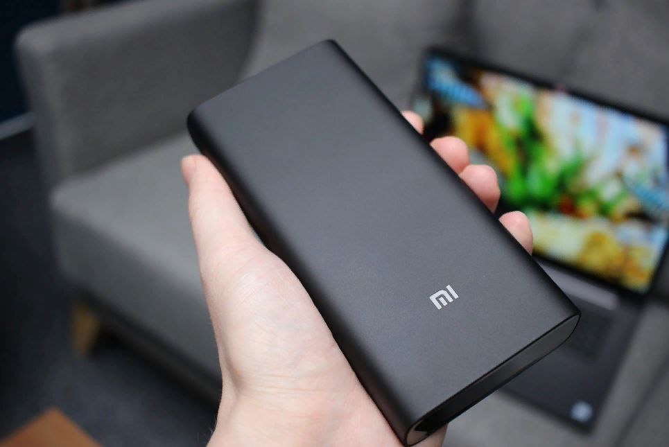 Пауэрбанки Xiaomi ВСЕ Китайцы отзывают почти 150 тысяч зарядок из за угрозы возгорания Под отзыв попала модель на 20000 мАч с быстрой зарядкой на 33 Вт индекс PB2030MI Устройство может начать греться и внезапно устроить фаер шоу Возврат пока доступен только покупателям в Китае Всем остальным удачи и осторожности